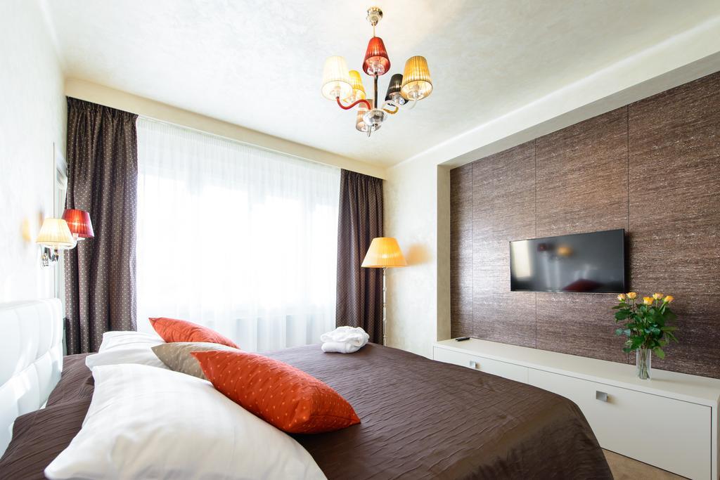 Myo Hotel Mysterius Praha Bagian luar foto