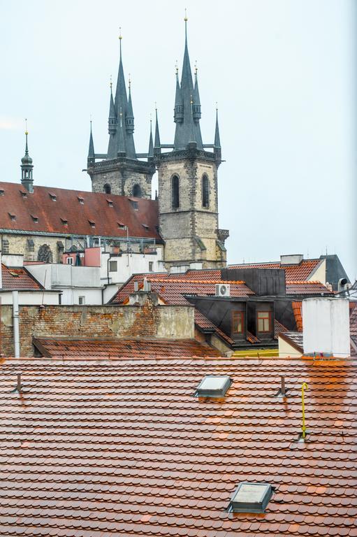 Myo Hotel Mysterius Praha Bagian luar foto